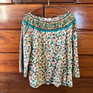 Sundance blouse size medium. EUC multi color